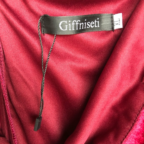 Giffniseti Size XL Luxe Velvet Burgundy/Red Long Dress.Cutout Sleeces,Zipper - Picture 9 of 11